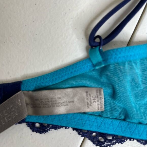 Victorias Secret Very Sexy Push Up Bra Teal Blue Lace Women Size 34C READ DESCR - Picture 12 of 15